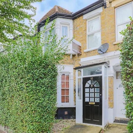 2 Bed Garden Flat Leyton Village London Exterior photo