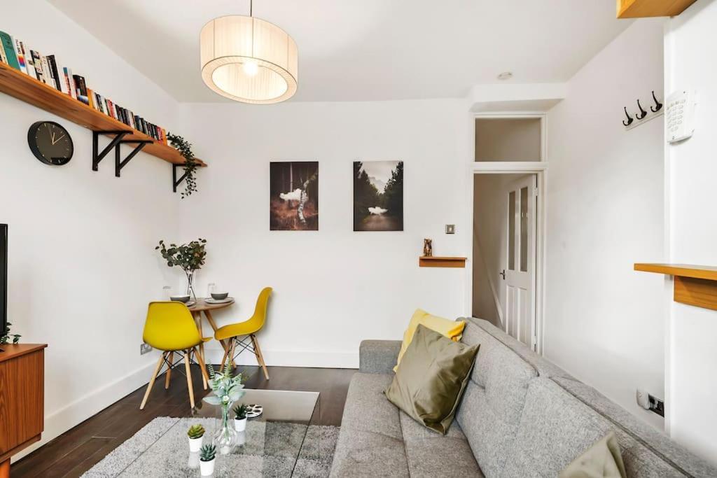 2 Bed Garden Flat Leyton Village London Exterior photo